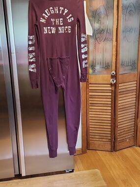 PINK BY VICTORIA SECRET BLINGING LONGJOHNS